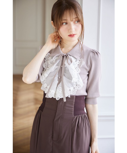 tocco closet(トッコ クローゼット)の「襟&リボン付きレースフリル装飾ニットプルオーバー(ニット/セーター・レディース・ブラック/ピンク/オフホワイト・M)」の3枚目の写真
