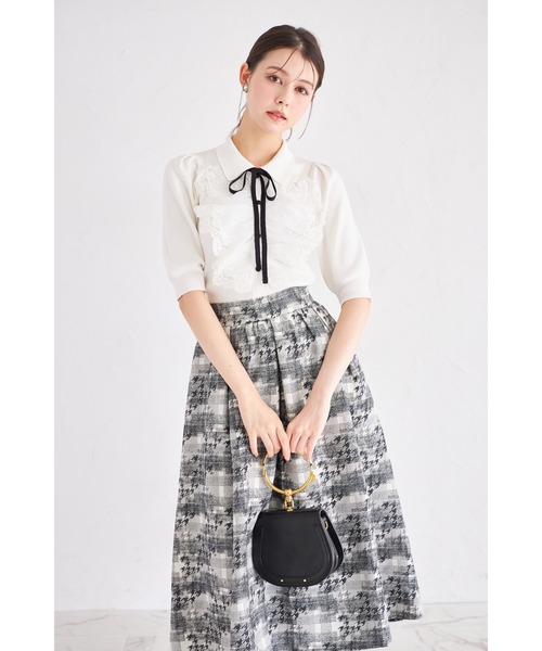tocco closet(トッコ クローゼット)の「襟&リボン付きレースフリル装飾ニットプルオーバー(ニット/セーター・レディース・ブラック/ピンク/オフホワイト・M)」の7枚目の写真