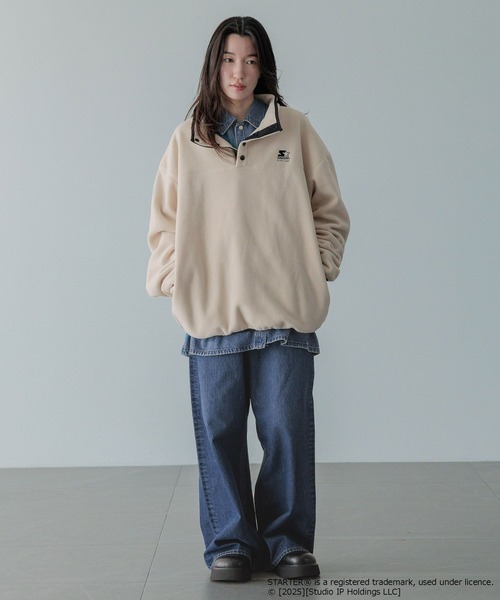 LOWRYS FARM(ローリーズファーム)の「【LFM(U)】STARTERフリースプルオーバー 592150(スウェット・メンズ・ホワイト/チャコールグレー/レッド・MEDIUM/LARGE)」の5枚目の写真