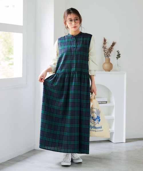 SMILE LAND（スマイルランド）の「＜大きいサイズ＞先染めサッカー前ボタンギャザー入ジャンパースカート（ジャンパースカート・レディース・ブラック系/グリーン系・L～LL/3L～4L/5L～6L）」の18枚目の写真