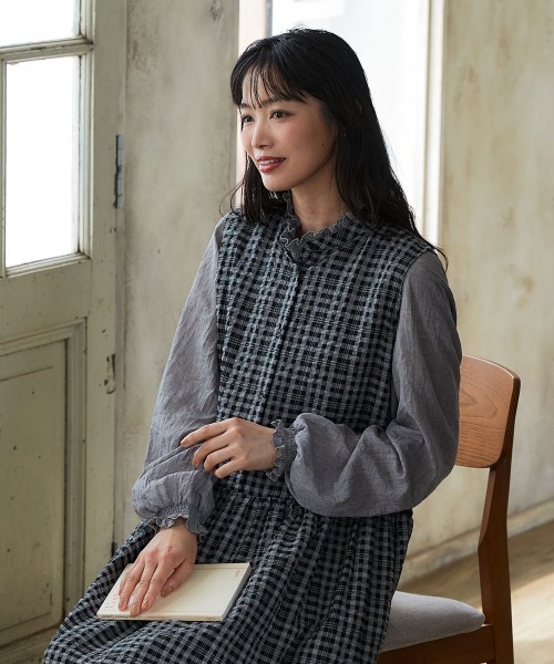 SMILE LAND（スマイルランド）の「＜大きいサイズ＞先染めサッカー前ボタンギャザー入ジャンパースカート（ジャンパースカート・レディース・ブラック系/グリーン系・L～LL/3L～4L/5L～6L）」の15枚目の写真