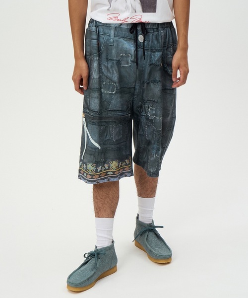 DISCOVERED(ディスカバード)の「CRUST TROMPELOEIL SHORTS(スウェットパンツ・メンズ・ブラック・1/3)」の12枚目の写真