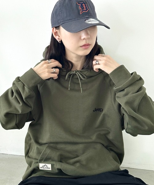 JEEP(ジープ)の「【日本未発売/WEB限定】JEEP(ジープ)/ワンポイント ロゴ刺繍 パーカー フーディ/Raglan Small Hood T-shirt(パーカー・レディース・カーキ/ブラック/レッド/ホワイト/ネイビー・M/S/XL/L)」の14枚目の写真