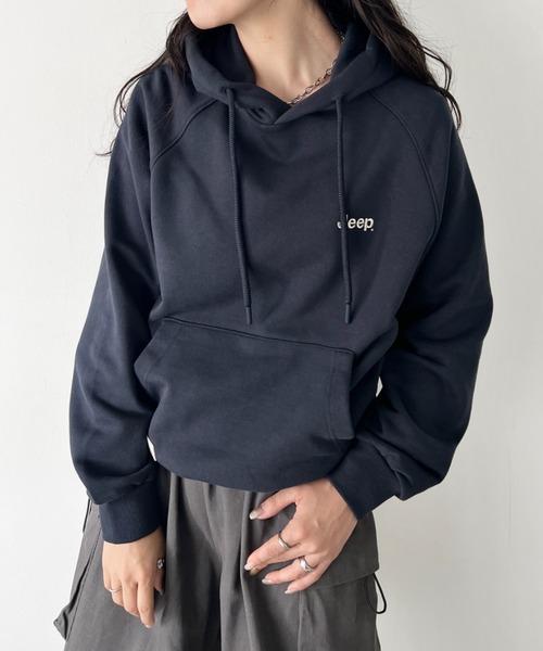 JEEP(ジープ)の「【日本未発売/WEB限定】JEEP(ジープ)/ワンポイント ロゴ刺繍 パーカー フーディ/Raglan Small Hood T-shirt(パーカー・レディース・カーキ/ブラック/レッド/ホワイト/ネイビー・M/S/XL/L)」の21枚目の写真