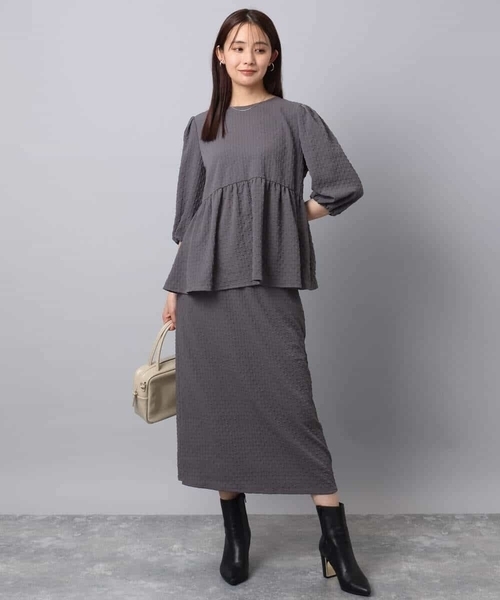 MK MICHEL KLEIN(エムケーミッシェルクラン)の「エンボス加工ナロースカート/洗える(スカート・レディース・ブルーグリーン/ダークグレー・38)」の11枚目の写真