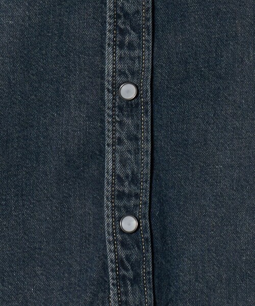 Levi's(リーバイス)の「<Levi's>スタンダードウエスタン シャツ(シャツ/ブラウス・レディース・コバルトブルー・M)」の2枚目の写真