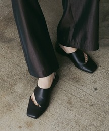 MANOF（マノフ）の「CURVE CUTTING FLAT SHOES（その他シューズ）」