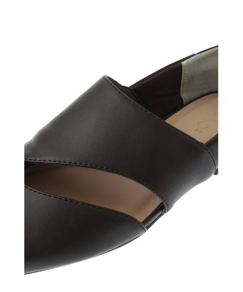MANOF(マノフ)の「CURVE CUTTING FLAT SHOES(その他シューズ・レディース・キャメル/ダークブラウン・37/36/38)」の22枚目の写真