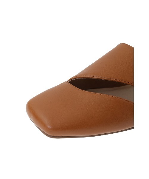 MANOF(マノフ)の「CURVE CUTTING FLAT SHOES(その他シューズ・レディース・キャメル/ダークブラウン・37/36/38)」の15枚目の写真