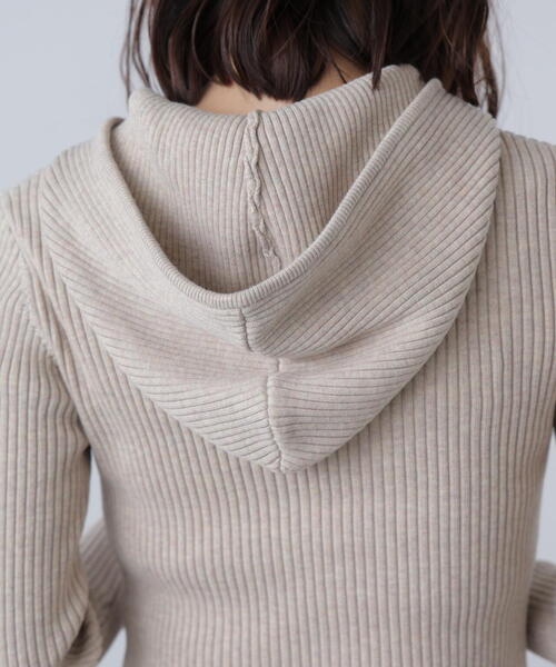 FREE'S MART(フリーズマート)の「◆配色リブショート丈ニットパーカー(ニット/セーター・レディース・ベージュ/ブラウン/グレー・FREE)」の11枚目の写真