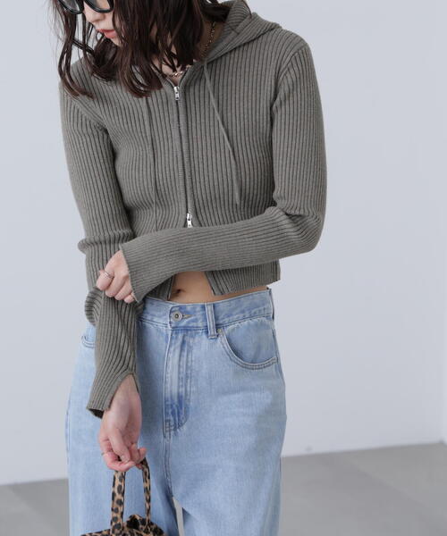 FREE'S MART(フリーズマート)の「◆配色リブショート丈ニットパーカー(ニット/セーター・レディース・ベージュ/ブラウン/グレー・FREE)」の14枚目の写真