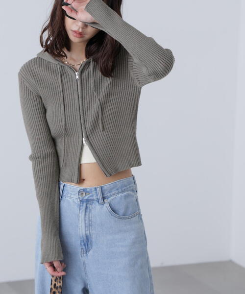 FREE'S MART(フリーズマート)の「◆配色リブショート丈ニットパーカー(ニット/セーター・レディース・ベージュ/ブラウン/グレー・FREE)」の15枚目の写真