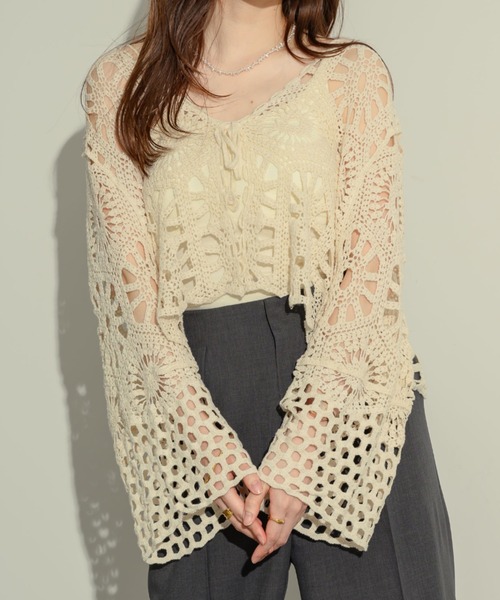 NEUNA（ヌナ）の「フレアスリーブクロシェカーデ（カーディガン/ボレロ・レディース・ベージュ/ブラック・FREE）」の16枚目の写真