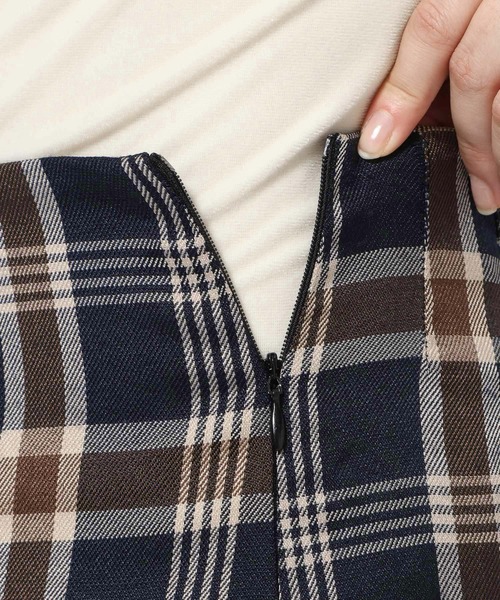 mysty woman（ミスティウーマン）の「【WEB限定】チェックベスト&スカートセットアップ　602253（ワンピース・レディース・ネイビー/ベージュ・FREE）」の19枚目の写真