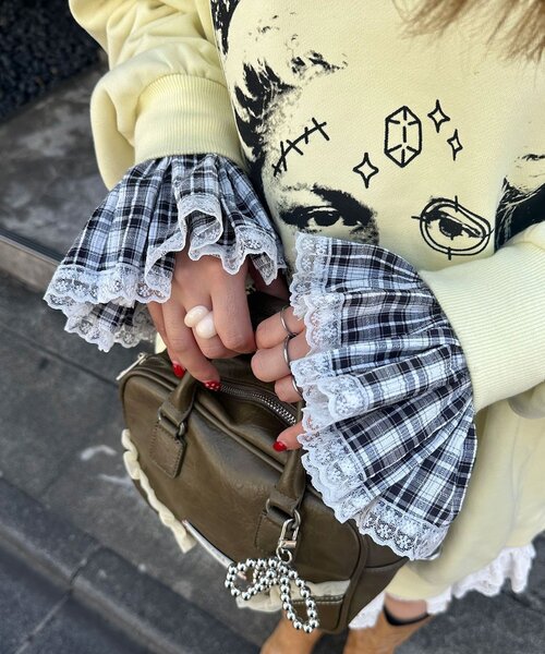 CIAOPANIC(チャオパニック)の「マルチWAYチェック付け袖(その他小物・レディース・レッド/ネイビー/ブラック・ONE SIZE)」の2枚目の写真