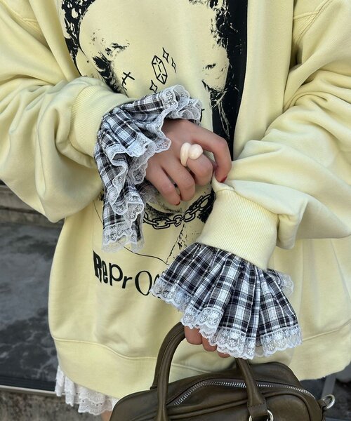 CIAOPANIC(チャオパニック)の「マルチWAYチェック付け袖(その他小物・レディース・レッド/ネイビー/ブラック・ONE SIZE)」の5枚目の写真