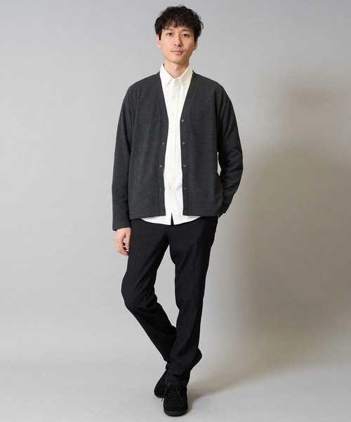 a.v.v（アーヴェヴェ）の「【イージーケア/速乾/毛玉になりにくい】ボタンダウンオックスシャツ（シャツ/ブラウス・メンズ・チャコールグレー/ホワイト/ブルー/ライラック・48/46/50/44）」の10枚目の写真