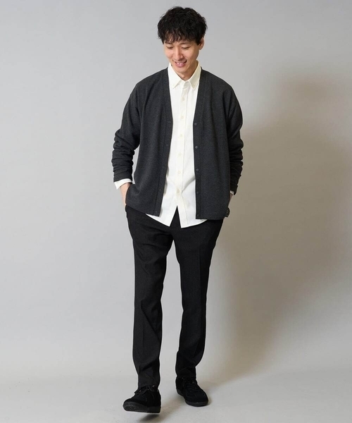 a.v.v（アーヴェヴェ）の「【イージーケア/速乾/毛玉になりにくい】ボタンダウンオックスシャツ（シャツ/ブラウス・メンズ・チャコールグレー/ホワイト/ブルー/ライラック・48/46/50/44）」の12枚目の写真