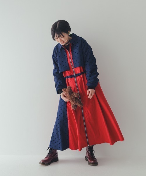 unica(ユニカ)の「フロッキードットzipperジャケットワンピース(ワンピース・レディース・グレー/ブルー/ネイビー・F)」の3枚目の写真