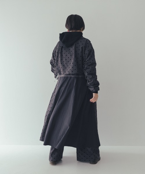 unica(ユニカ)の「フロッキードットzipperジャケットワンピース(ワンピース・レディース・グレー/ブルー/ネイビー・F)」の10枚目の写真