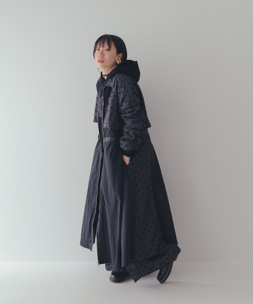 unica(ユニカ)の「フロッキードットzipperジャケットワンピース(ワンピース・レディース・グレー/ブルー/ネイビー・F)」の12枚目の写真
