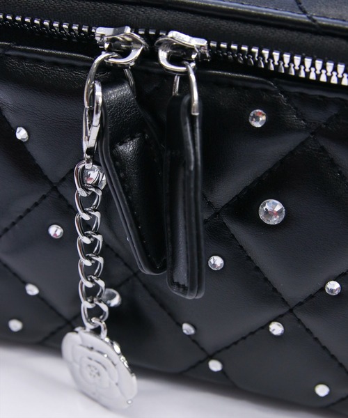 clear（クリア）の「キルティングバニティバッグ[大人 フェミニン 上品]≪再入荷≫（ショルダーバッグ・レディース・レッド/アイボリー/ブラック・F）」の11枚目の写真