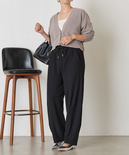 Jena espace merveilleux(ジェナ エスパスメルヴェイユ)の「バレルレッグパンツ(その他パンツ・レディース・ブラック/グレー/アイボリー・FREE)」の15枚目の写真