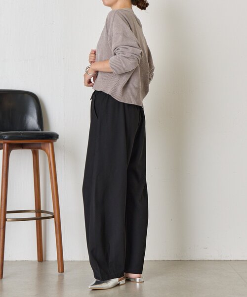 Jena espace merveilleux(ジェナ エスパスメルヴェイユ)の「バレルレッグパンツ(その他パンツ・レディース・ブラック/グレー/アイボリー・FREE)」の16枚目の写真