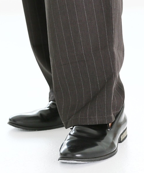 LUXSTYLE(ラグスタイル)の「ストライプ柄バルーンテーパードパンツ(スラックス・メンズ・チャコールグレー/ネイビー・M/L)」の9枚目の写真
