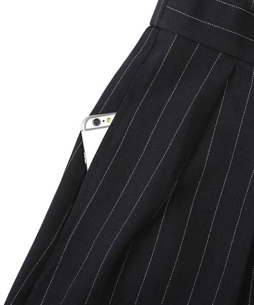 LUXSTYLE(ラグスタイル)の「ストライプ柄バルーンテーパードパンツ(スラックス・メンズ・チャコールグレー/ネイビー・M/L)」の17枚目の写真