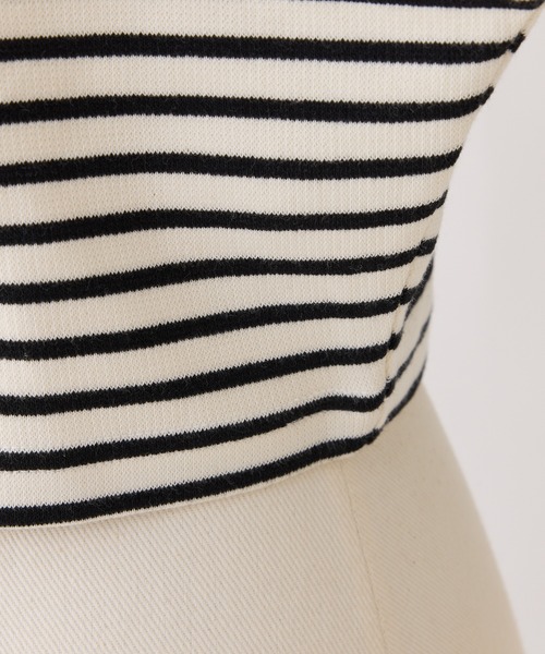 Seemi. byNICECLAUP（ シーミーバイナイスクラップ）の「【Seemi.】ワンショル肩ビジュ―トップス（Tシャツ/カットソー・レディース・グレー×ホワイト/ホワイト×ブルー/ホワイト×ブラック・FREE）」の11枚目の写真