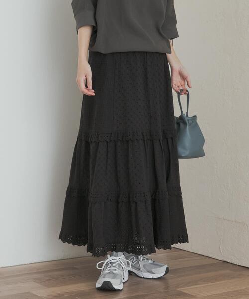 URBAN RESEARCH DOORS（アーバンリサーチドアーズ）の「レースティアードスカート（スカート・レディース・ブラック/オフホワイト・MEDIUM）」の2枚目の写真