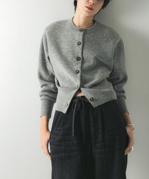 URBAN RESEARCH（アーバンリサーチ）の「ウールカシミヤショルダーパッドカーディガン（カーディガン/ボレロ・レディース・ブラック/グレー/オフホワイト・FREE）」の4枚目の写真