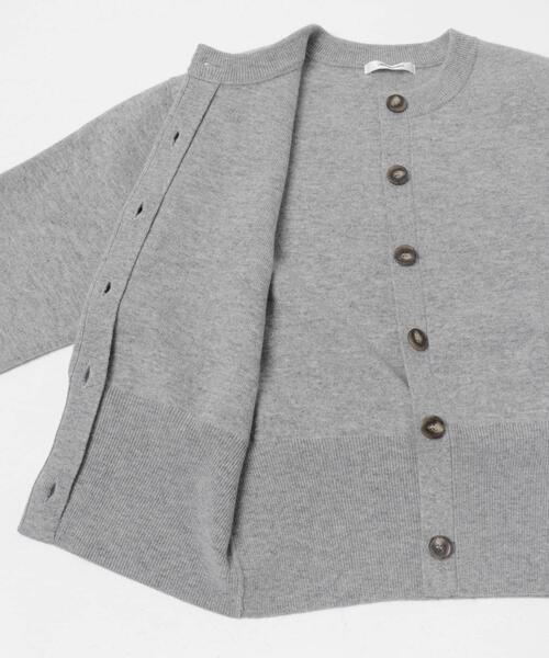 URBAN RESEARCH（アーバンリサーチ）の「ウールカシミヤショルダーパッドカーディガン（カーディガン/ボレロ・レディース・ブラック/グレー/オフホワイト・FREE）」の16枚目の写真