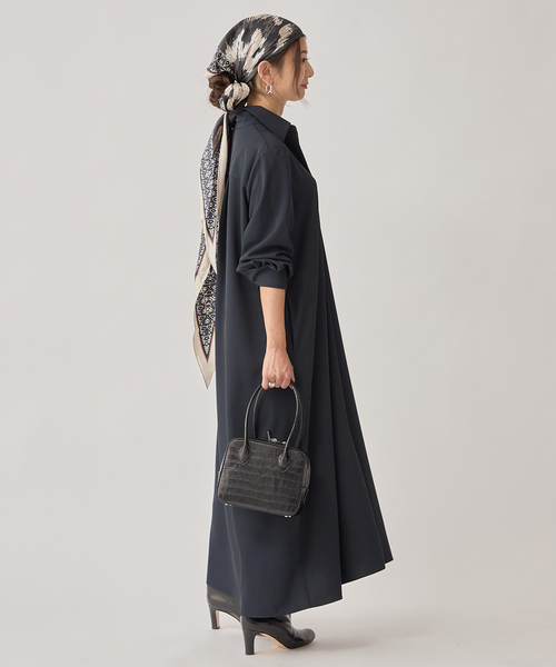 VERMEIL par iena(ヴェルメイユパーイエナ)の「《追加》スキッパーシャツワンピース(ワンピース・レディース・チャコールグレー/ネイビー・FREE)」の19枚目の写真