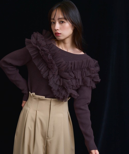 NOELA（ノエラ）の「チュールフリルドッキングニット（ニット/セーター・レディース・ブラウン/ブラック/オフホワイト・フリー）」の7枚目の写真