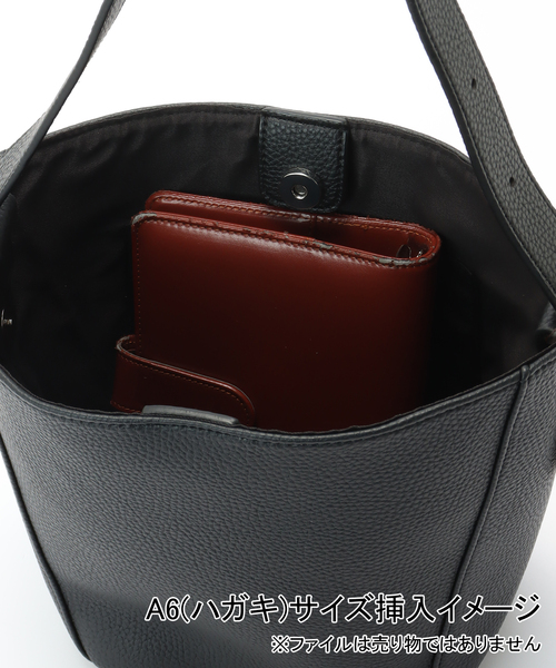 B.C STOCK（ベーセーストック）の「マルチWAYポーチ付きバッグ（ショルダーバッグ・レディース・ブラウン/ブラック/アイボリー・FREE）」の21枚目の写真