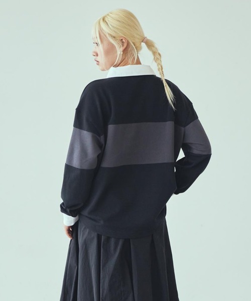 NIKE(ナイキ)の「ナイキ スポーツウェア ウィメンズ ロングスリーブ グラフィック ポロ トップ / Nike Sportswear Women's Long-Sleeve Graphic Polo Top HV4034-010 Black(ポロシャツ・レディース・ブラック・M/L/XL/S/XS)」の6枚目の写真