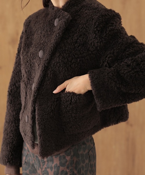 SUWDEE(スーディー)の「wool boa wrap short coat(その他アウター・レディース・アイボリー/チャコールグレー/ブラウン・FREE)」の17枚目の写真