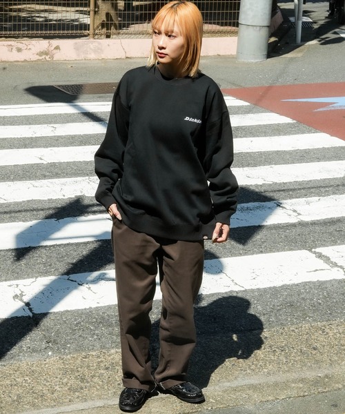 Dickies(ディッキーズ)の「【DICKIES/ディッキーズ】裏起毛 バック刺繍 スウェットトレーナー(スウェット・メンズ・ブラック系その他/グレー系その他/ブラック系その他2/ブルー系その他2・MEDIUM/X-LARGE/LARGE)」の12枚目の写真
