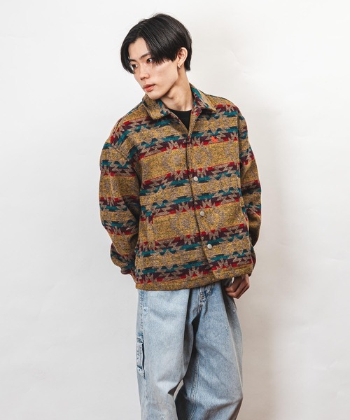 Healthknit Product(ヘルスニットプロダクト)の「Healthknit Product ヘルスニットプロダクト コヨーテ 刺繍 オルテガ柄 ジャケット(GW)(その他アウター・メンズ・ブラック/ブラウン・L/M/XL)」の2枚目の写真