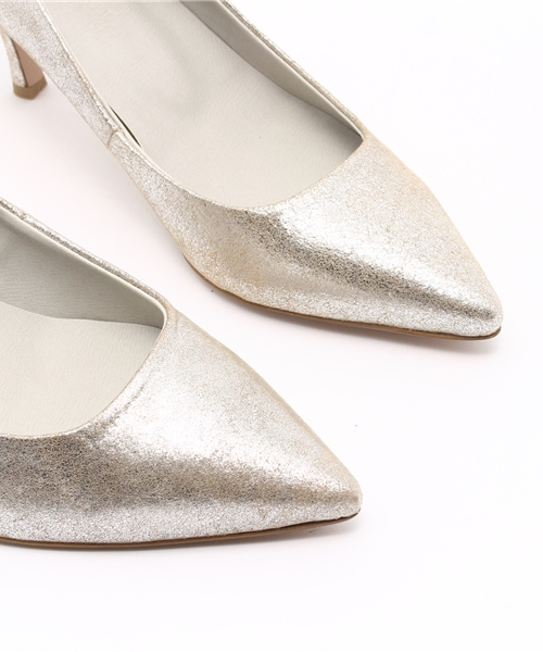 COLLAGE GALLARDAGALANTE（コラージュガリャルダガランテ）の「スエードパンプス（パンプス・レディース・シルバー・38）」の6枚目の写真