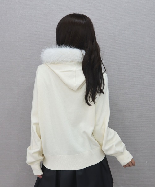 CECIL McBEE(セシルマクビー)の「ファートリミングxアンゴラライクZIPパーカー(ニット/セーター・レディース・ピンク/ブラック/オフホワイト・MEDIUM)」の14枚目の写真