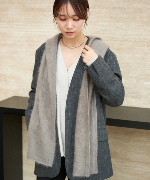 plage（プラージュ）の「R’IAM カシミヤパーカーストール（ストール/ショール・レディース・チャコールグレー/ベージュ・FREE）」の4枚目の写真