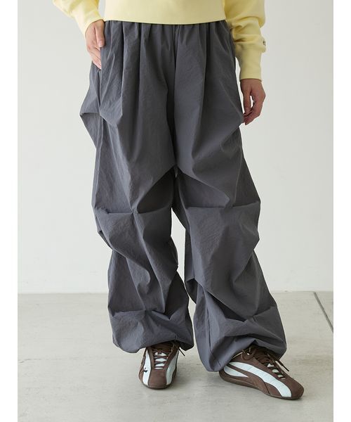 emmi(エミ)の「ランダムタックナイロンワークパンツ(その他パンツ・レディース・ホワイト/グレー/ブラック・0/1)」の16枚目の写真