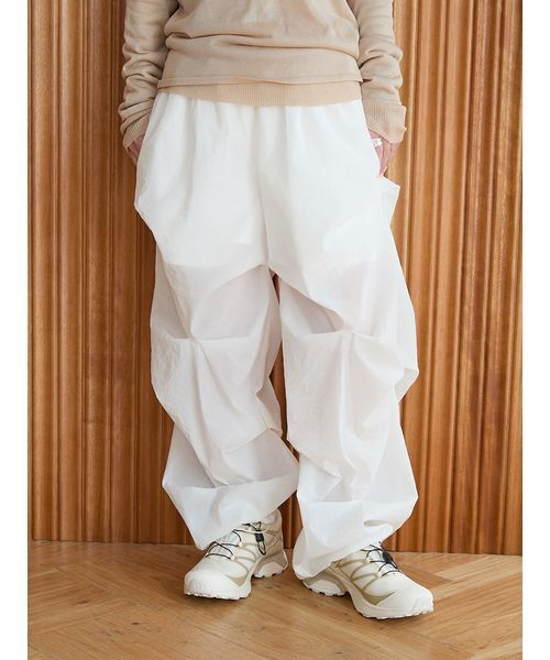 emmi(エミ)の「ランダムタックナイロンワークパンツ(その他パンツ・レディース・ホワイト/グレー/ブラック・0/1)」の20枚目の写真