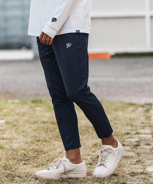 1minute 1second（ワンミニットワンセカンド）の「mp14361-cursive embroidery nylon jersey pants イージーパンツ(1M26H030)（その他パンツ・メンズ・ブラック/ネイビー/ホワイト・S/M/L/XL）」の2枚目の写真