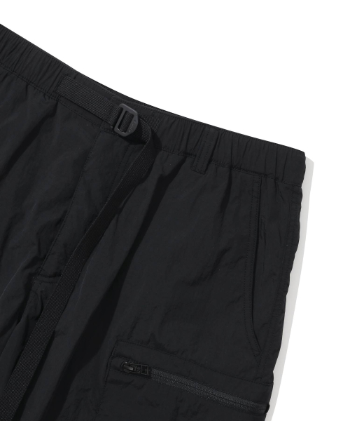 COVERNAT（カバーナット）の「カーゴバックルショーツ ブラック（その他パンツ・レディース・その他・LARGE/MEDIUM/SMALL/X-LARGE/X-SMALL/XX-LARGE）」の6枚目の写真
