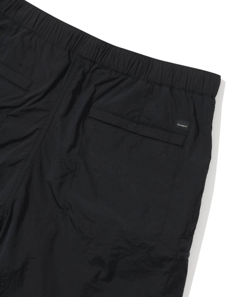 COVERNAT（カバーナット）の「カーゴバックルショーツ ブラック（その他パンツ・レディース・その他・LARGE/MEDIUM/SMALL/X-LARGE/X-SMALL/XX-LARGE）」の7枚目の写真