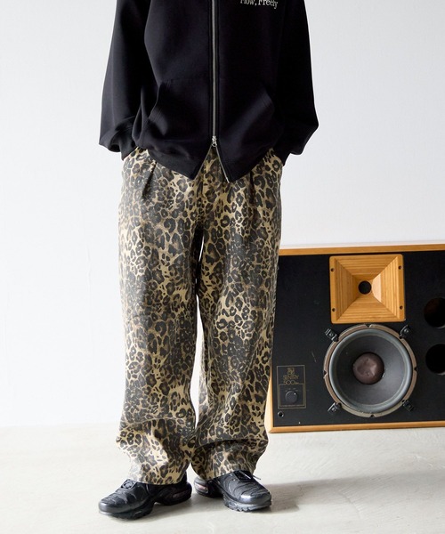 PBLIM（ページボーイリム）の「《UNISEX/３サイズ展開》レオパードバルーンパンツ（デニムパンツ・レディース・カーキ/ブラウン・SMALL/MEDIUM/LARGE）」の19枚目の写真